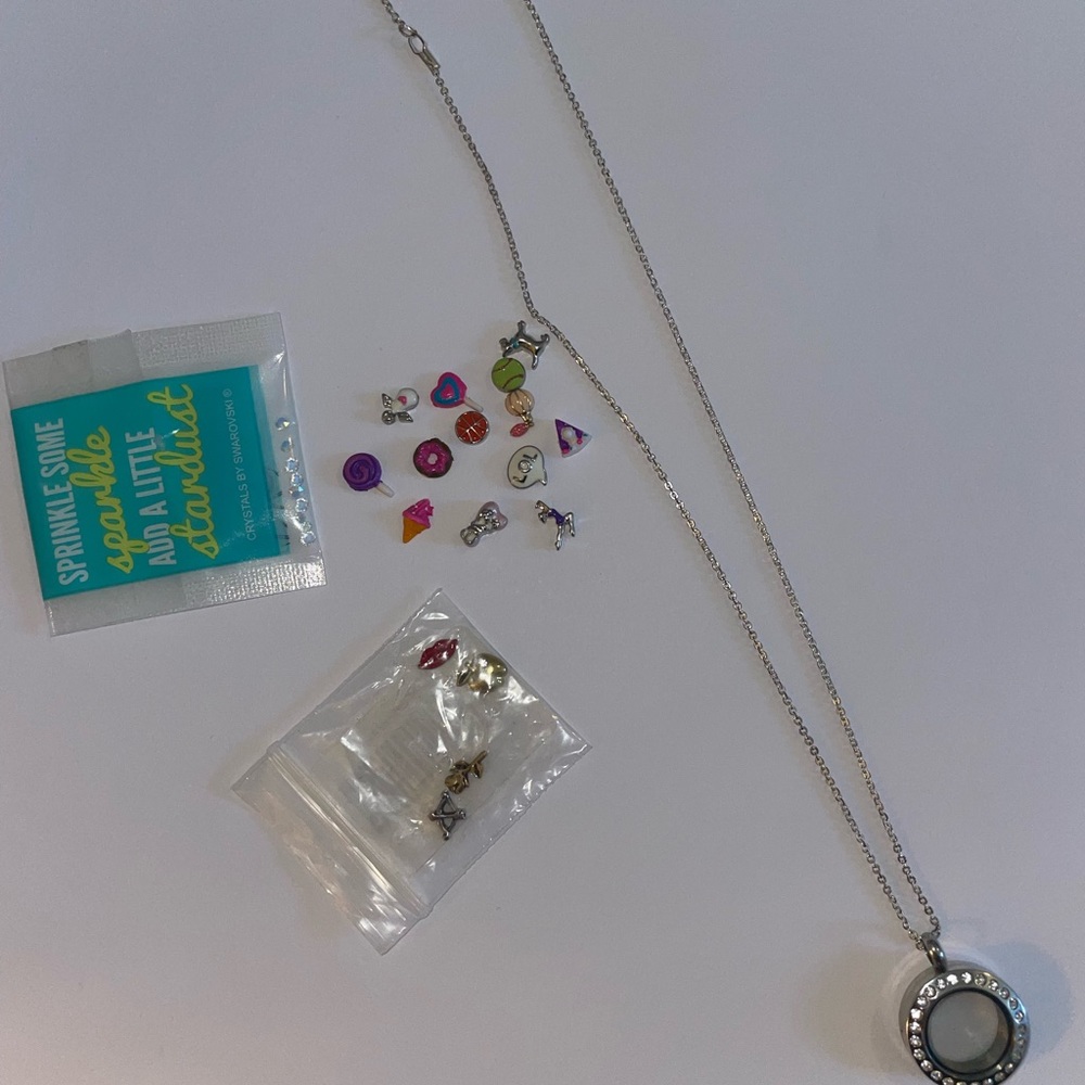 Origami Owl necklace